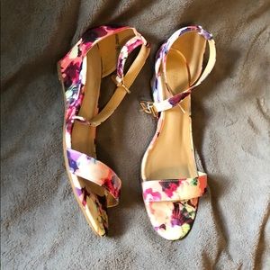 Floral wedges.